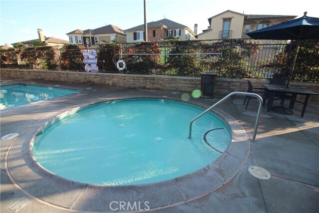 Building Photo - 4731 Oceanridge Dr