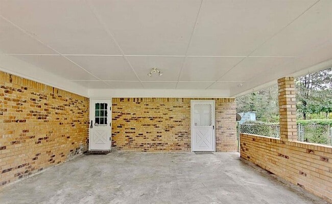Building Photo - 4710 Navaho Cir