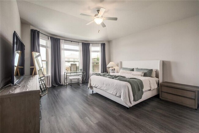 Building Photo - 1517 Carlene Pruett St