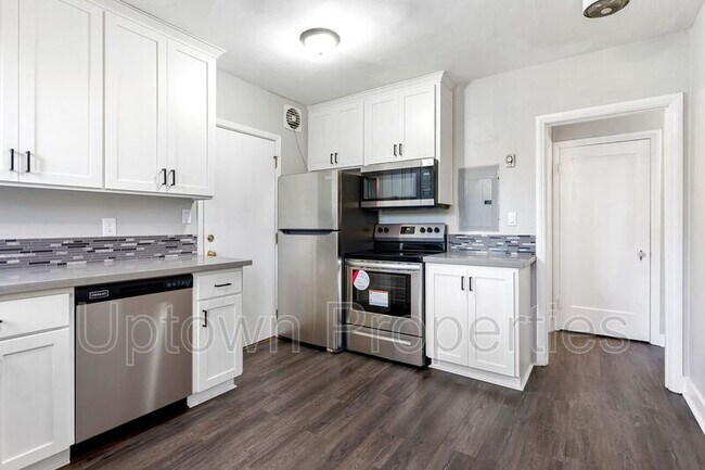 Building Photo - 1336 NE 68th Ave