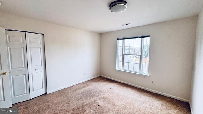 Building Photo - 9161 Lost Fields Ct