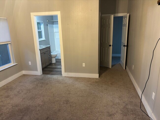 Building Photo - 277 Seamarge Ln