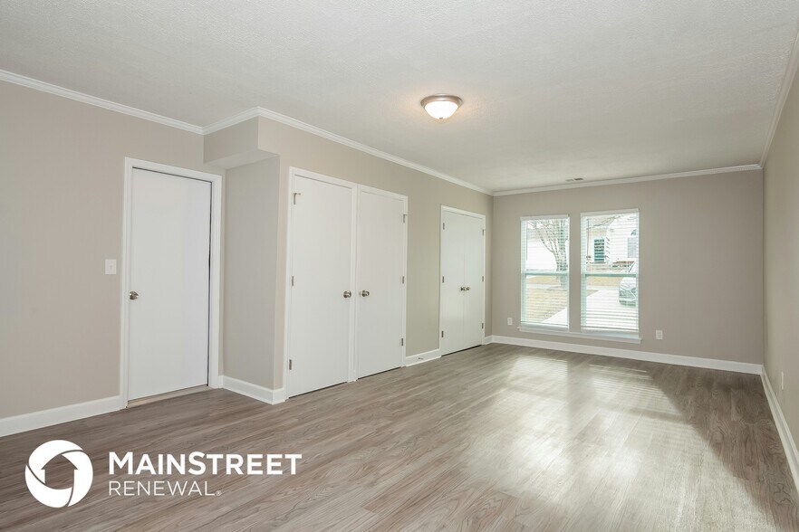 Building Photo - 1539 Jeffrey Bryan Dr