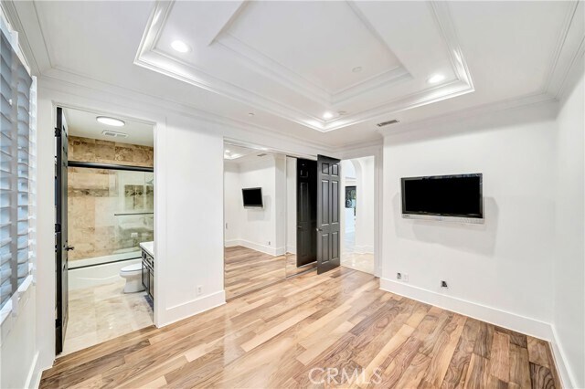 Building Photo - 4165 Elm View