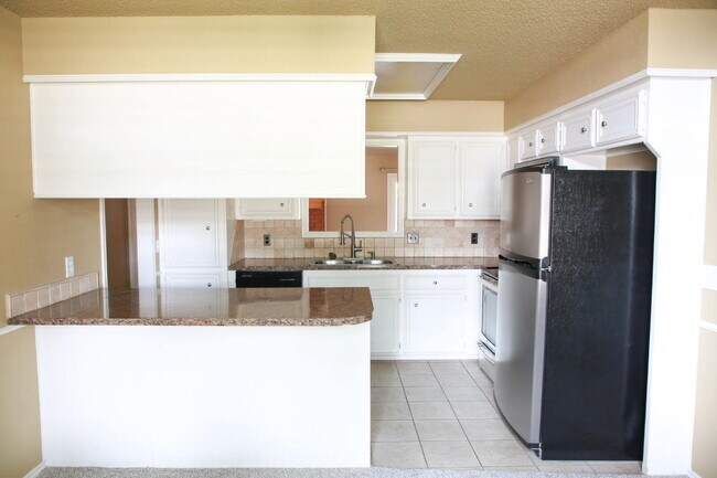 Building Photo - 9705 Abbeville Ave