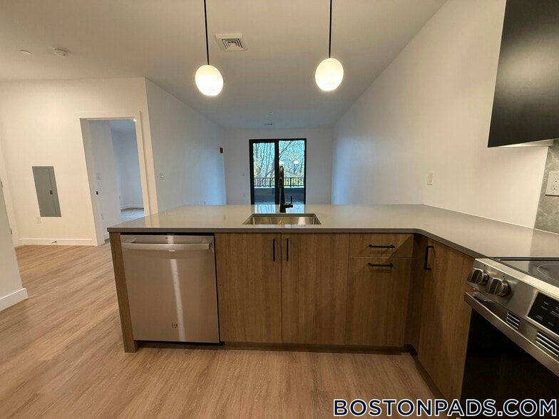 Building Photo - 199 Gardner St