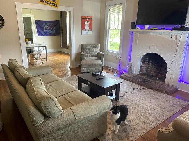 Building Photo - 3 Bedroom 2 Bath Walking Distance to La Tech