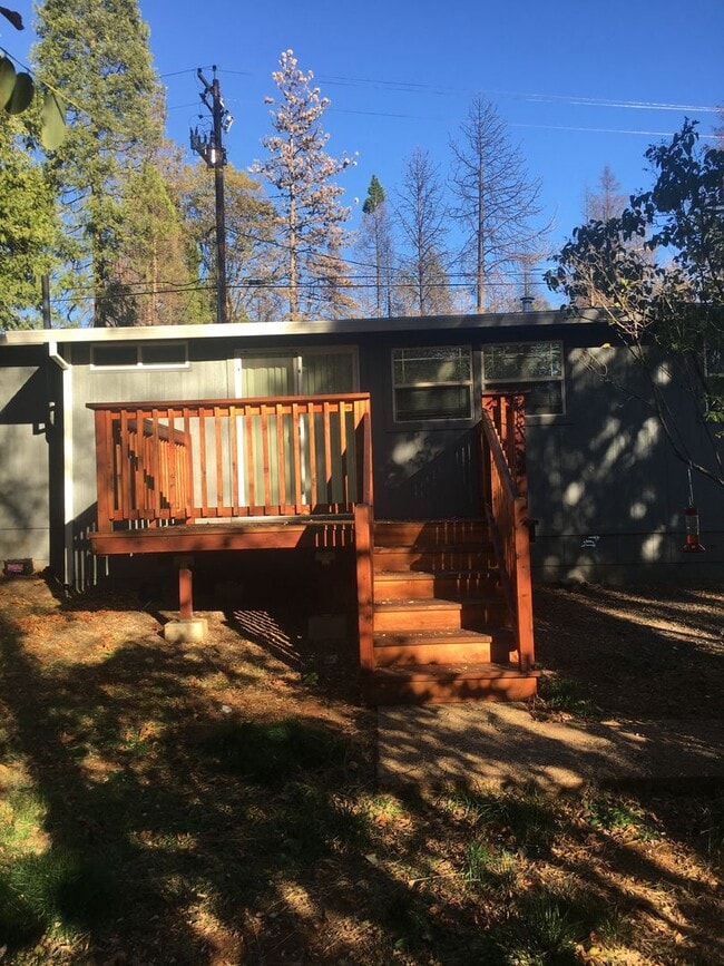 Building Photo - Paradise Cozy 2 bed one bath off of upper pentz road. Newly remodeled, new carpet/paint