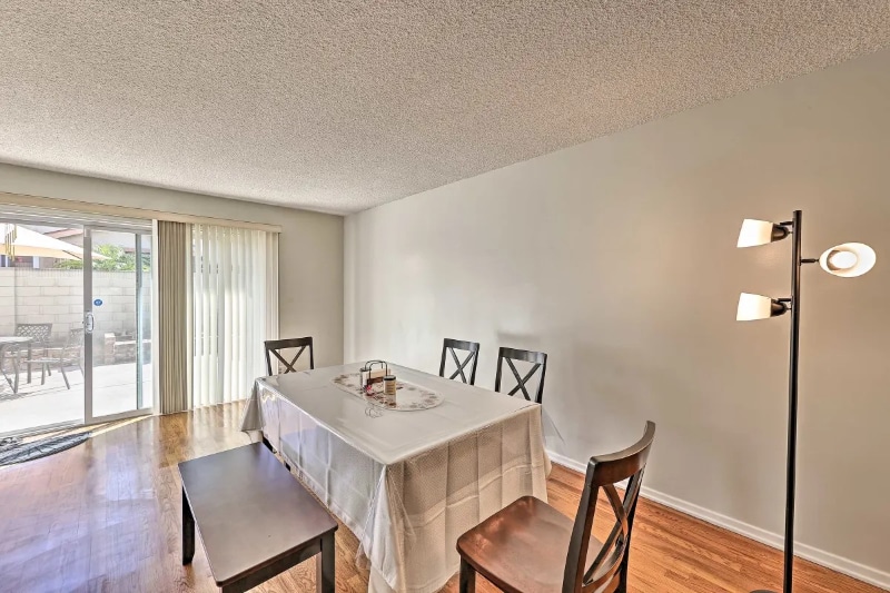 Building Photo - 123 Undisclosed