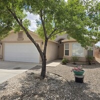 Building Photo - 2527 Ghost Ranch St SW