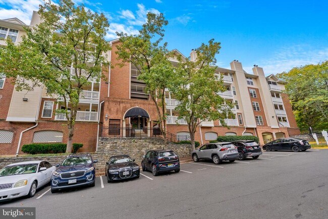 Building Photo - 1504 Lincoln Way