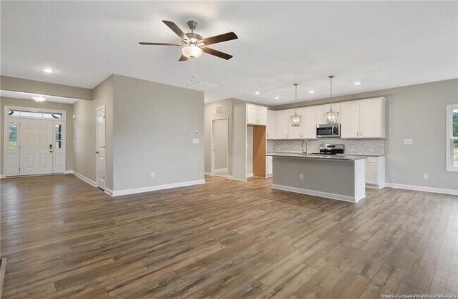 Building Photo - 308 Tulip Oak Dr