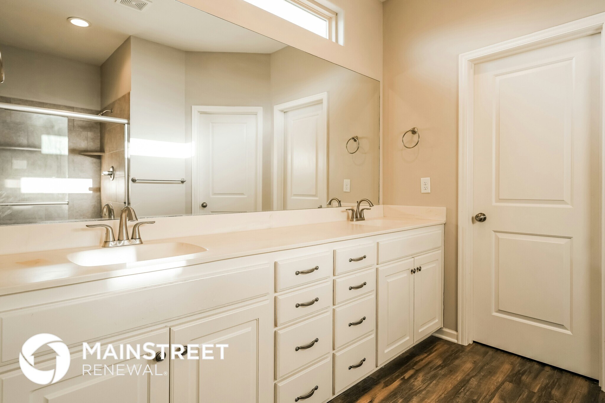 Building Photo - 203 NE Katie Ct