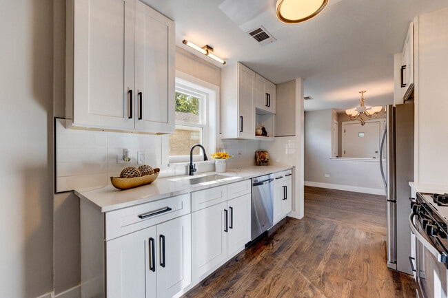 Building Photo - 4856 Wick Dr