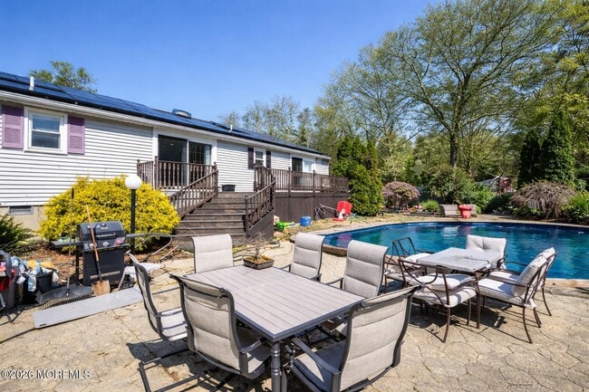 Building Photo - 570 Eltone Rd