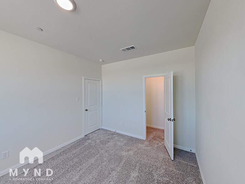 Building Photo - 262 Harvest Way