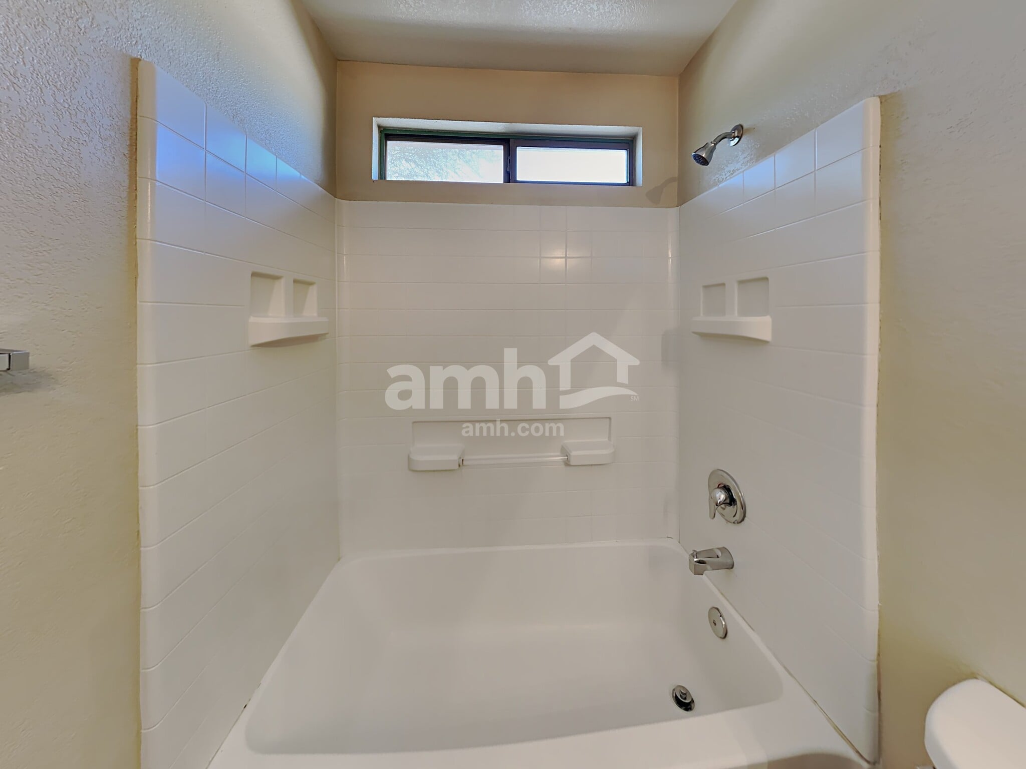 Building Photo - 7926 N 54th Dr