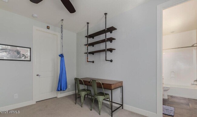 Building Photo - 947 W Kaibab Dr