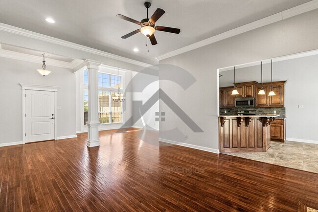 Building Photo - 6137 Remington Dr