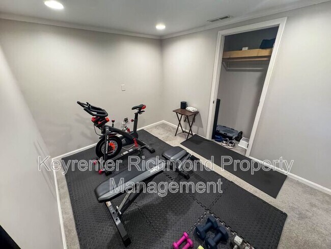 Building Photo - 10210 Falconbridge Dr
