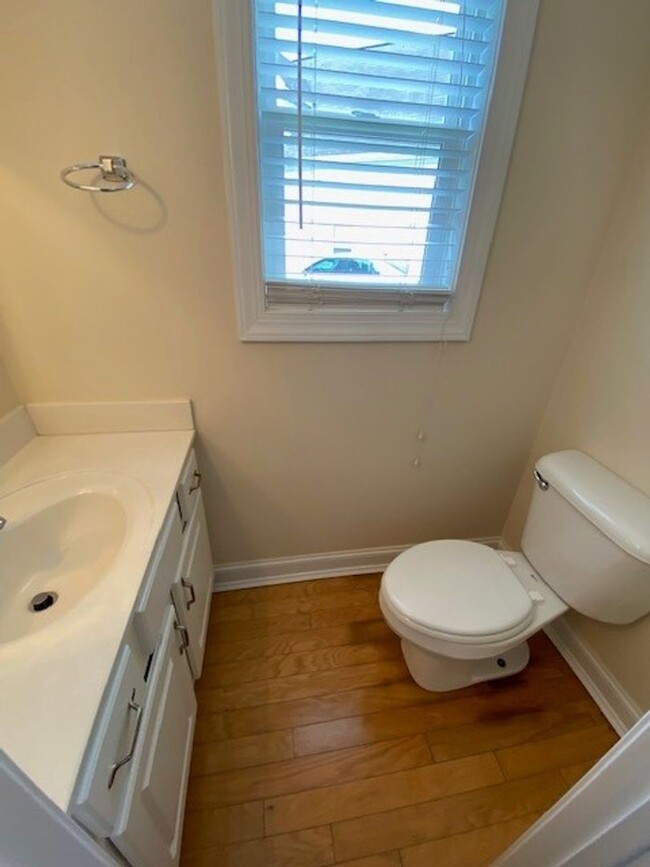 Building Photo - NORTHCHASE 3BR/2.5BA FREESTANDING TOWNHOME...