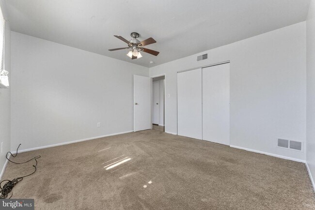 Building Photo - 222 Stony Way