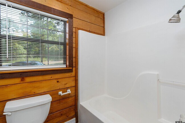 Building Photo - 18737 Saddleback Ln