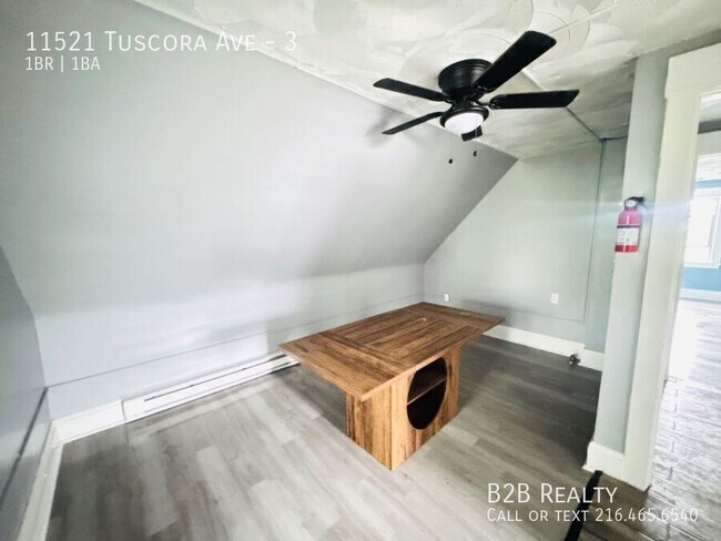 Building Photo - 11521 Tuscora Ave