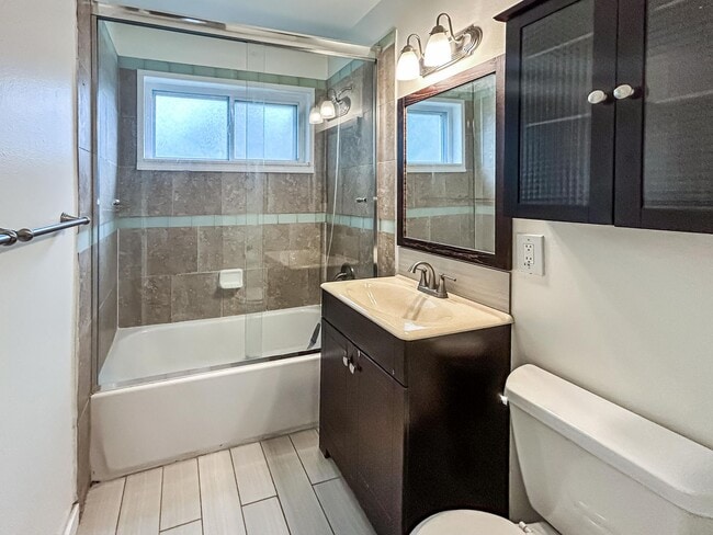 Building Photo - $0 DEPOSIT OPTION. CHARMING 3-BEDROOM HOME NEAR CHERRY CREEK TRAIL AND COOK PARK