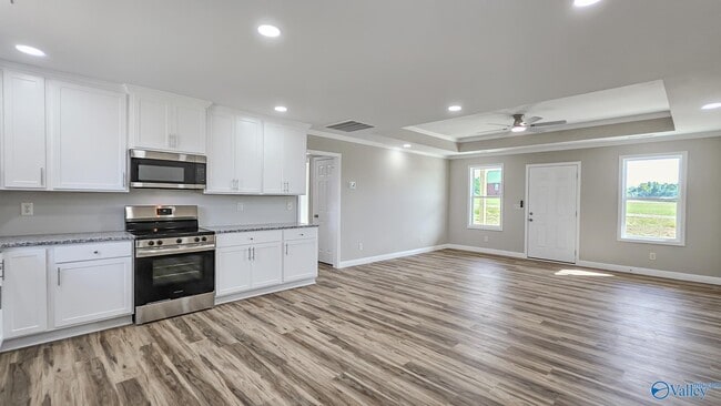 Building Photo - 9257 Stanford Rd