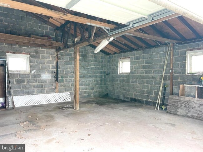 Building Photo - 434 Pierce St
