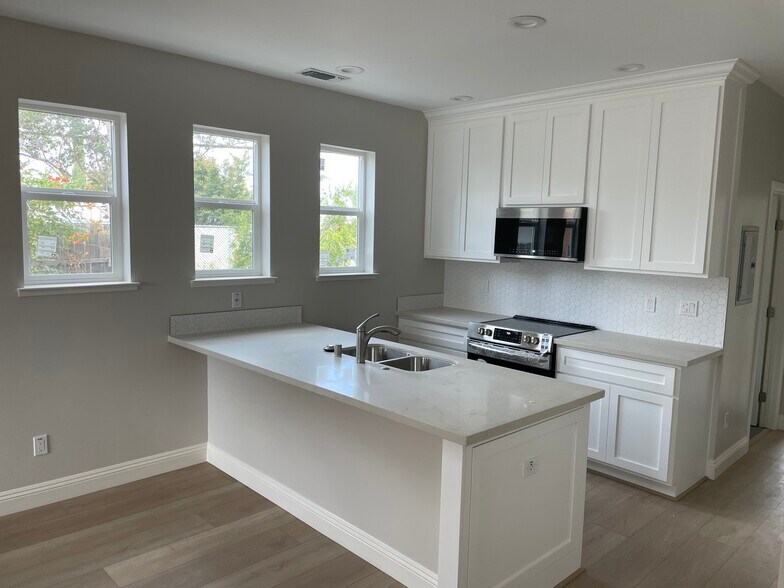 Building Photo - 3124 Maryknoll Ct