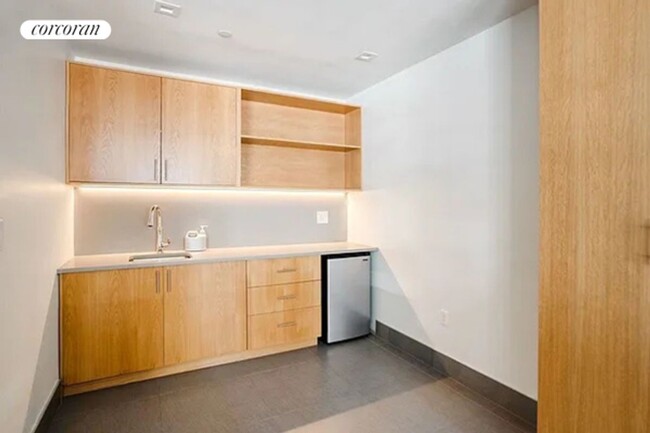Building Photo - 2100 Bedford Ave
