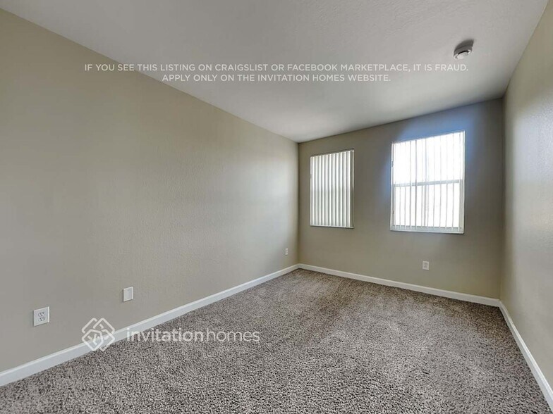 Building Photo - 15050 SW 9th Terrace