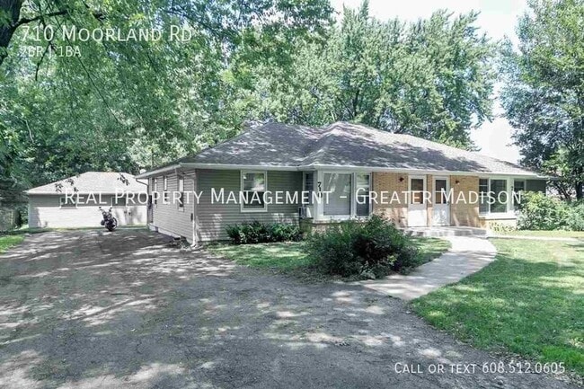 Primary Photo - 710 Moorland Rd