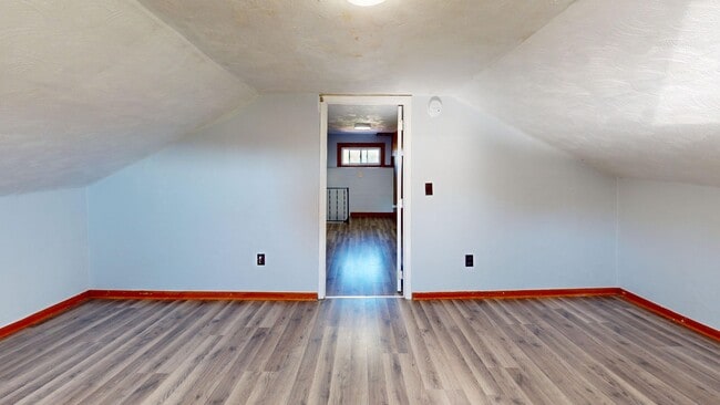 Building Photo - 2 bedroom in a country setting