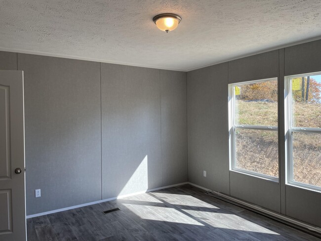 Building Photo - 7007 Terry Dr
