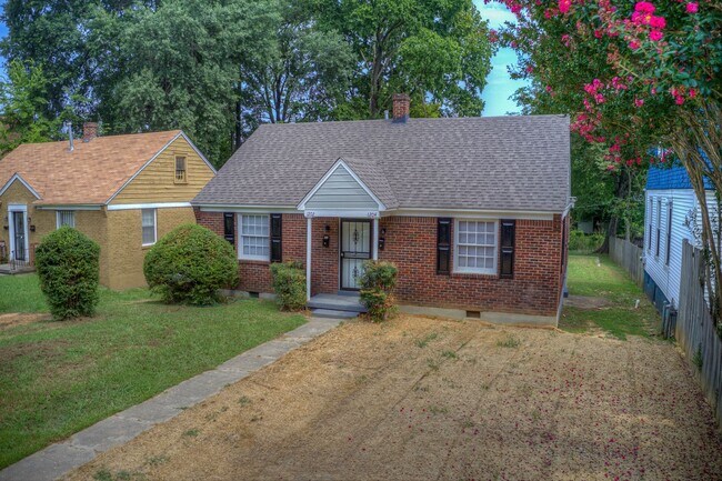 Building Photo - 1202/1204 Tutwiler Ave