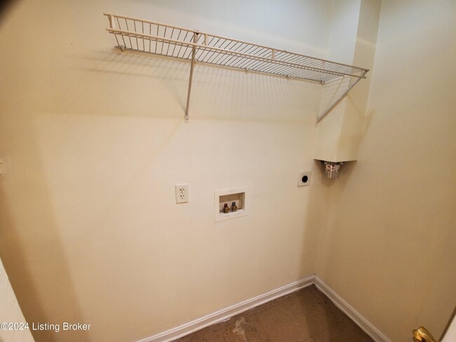 Building Photo - 6418 Venango Dr