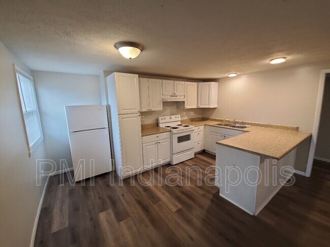 Building Photo - 1902 Rosemont Ave