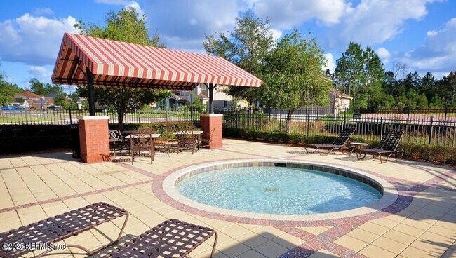 Building Photo - 367 Servia Dr