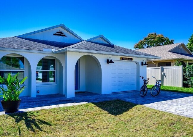 Building Photo - 760 106th Ave N