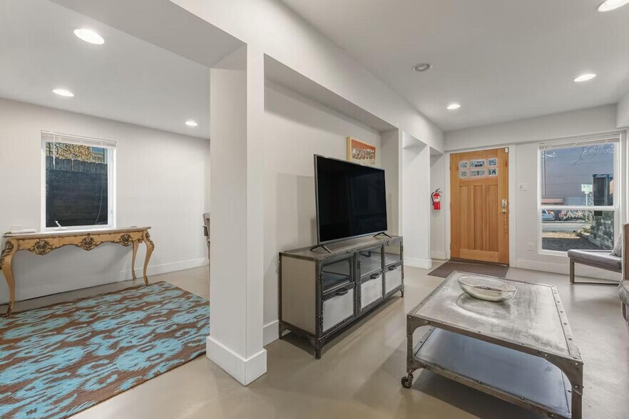 Building Photo - 512 Bouldin Ave