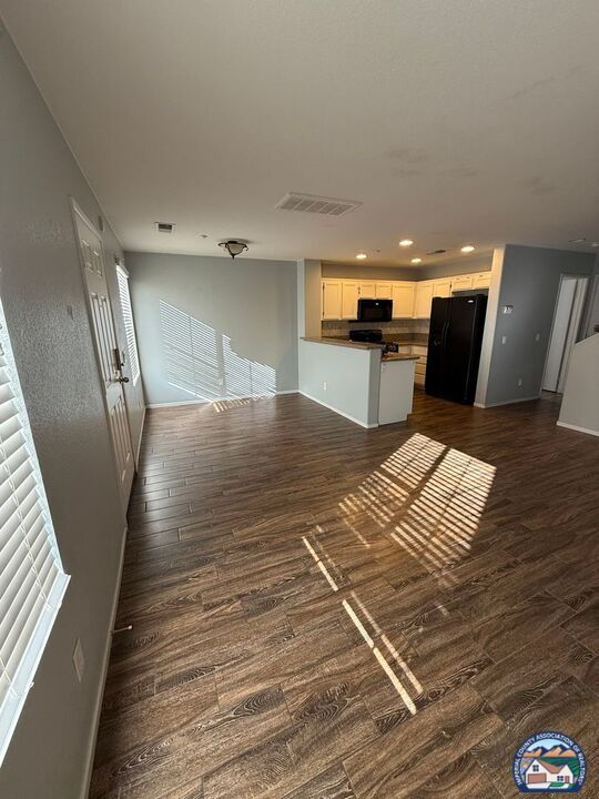 Building Photo - 642 Brewer Rd