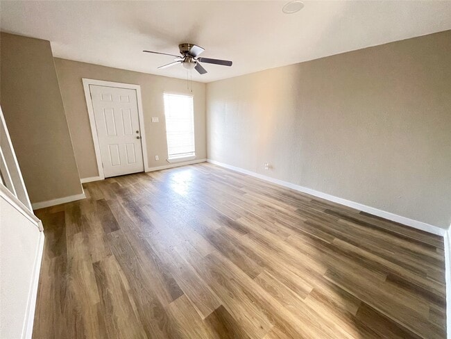 Building Photo - 4612 W Orange St