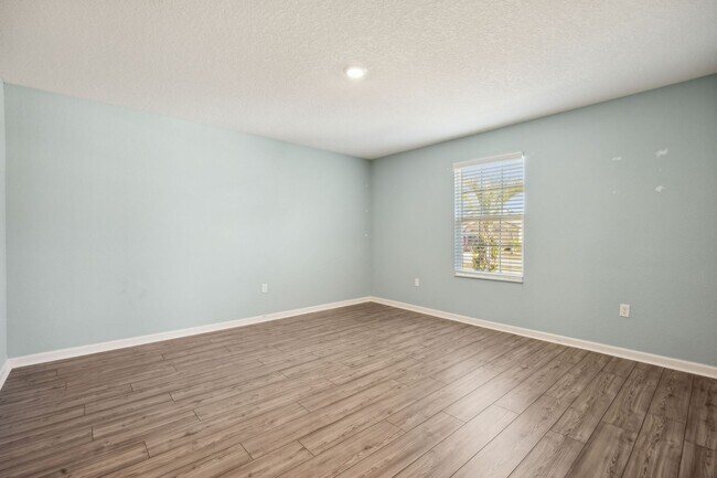 Building Photo - Adorable 3/2 in Lumber Creek