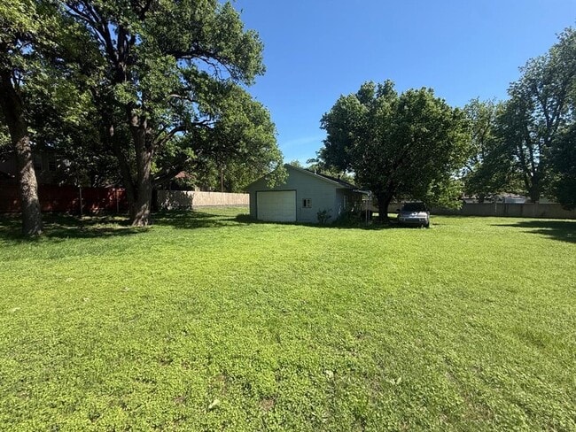 Building Photo - 8300 NW 15th St