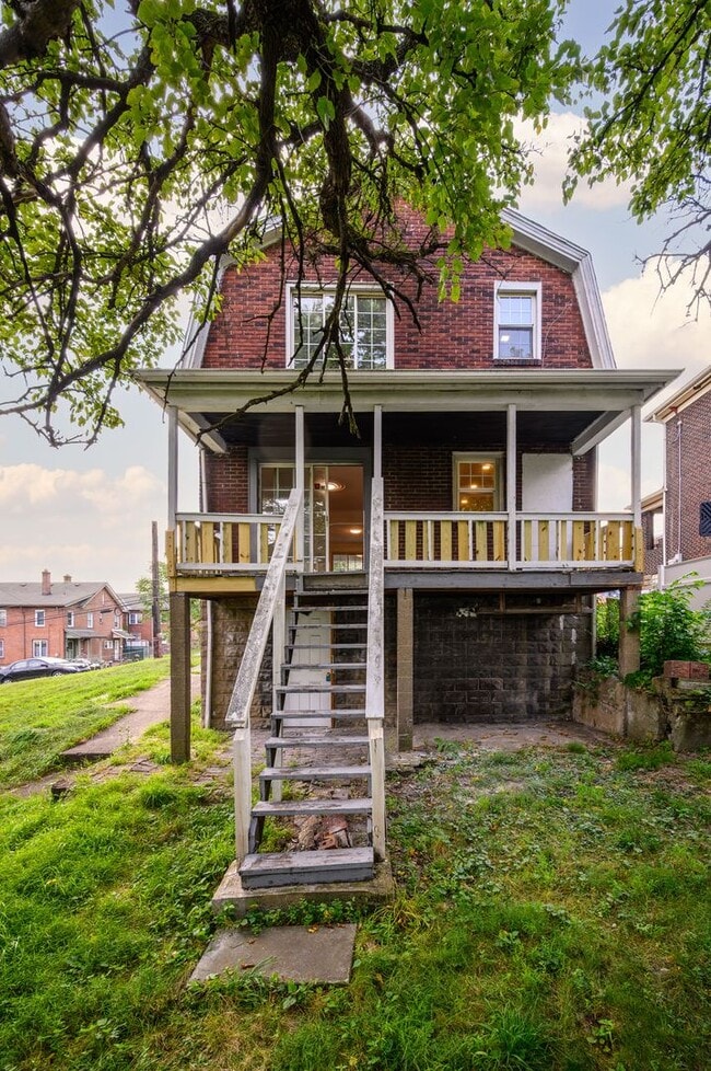 Building Photo - Single Family Home