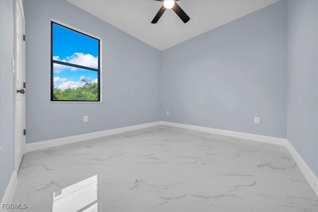 Building Photo - 3708 27th St SW