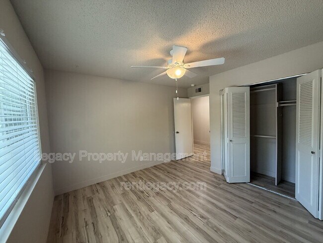 Building Photo - 5174 Connecticut Dr